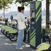 Açık Yeşil Renkli Düz Kendinden Yapışkanlı Folyo 6